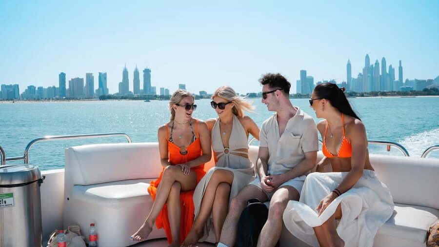 Dubai Marina Yacht Tour: Ain Wheel, JBR & Harbour in 1 Hour - Who should book this cruise?