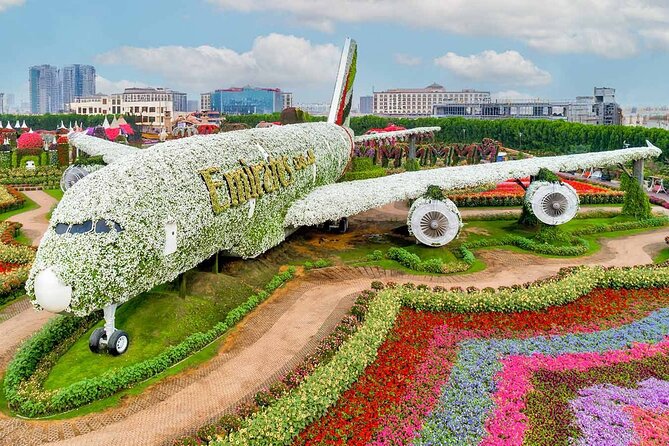 Dubai: Miracle Garden Tickets with Round-trip Transfer - Entering Miracle Garden and getting your bearings