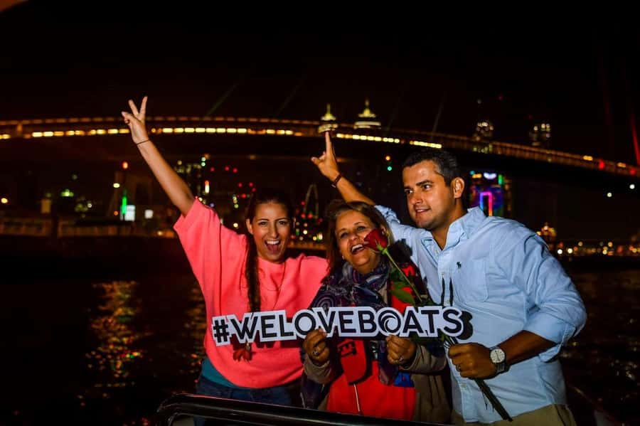 Dubai - New Year's Eve Fireworks show on a Speedboat - Key points to know before booking
