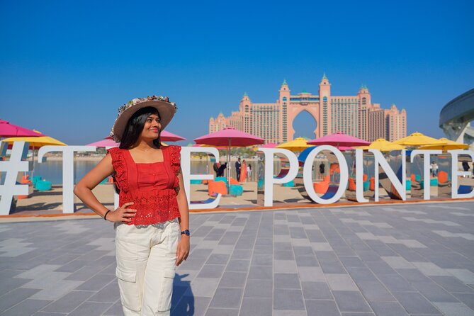 Dubai Old and Modern City Tour with Blue Mosque Visit - Gold and Spice Souks: browse with a clock running