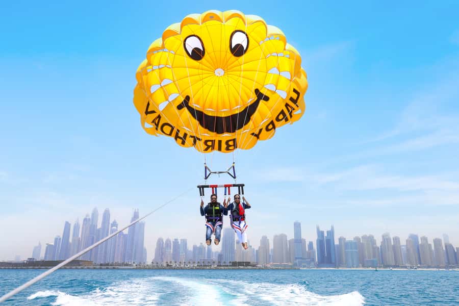 Dubai: Parasailing with Happy birthday Parachute JBR & Palm - A birthday flight above JBR and Palm Jumeirah
