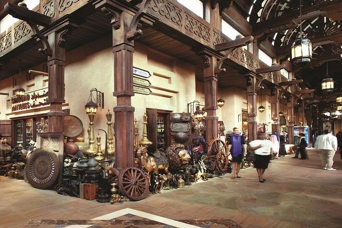 Dubai Personalised Sightseeing Tour in 4x4 Private Vehicle - Deira’s Gold Souk and Spice Souk
