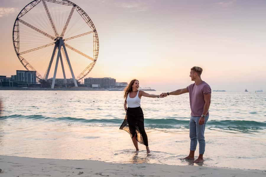 Dubai Photo Shoot with a Personal Travel Photographer - Choosing the right setting for your photographs