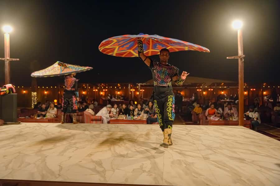 Dubai: Premium Red Dune Safari with Sandboarding & BBQ - Who should book it?