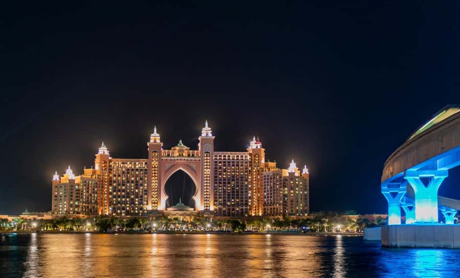 Dubai: Private 6-Hour Guided Late Night Layover Tour - Palm Jumeirah and Atlantis after dark