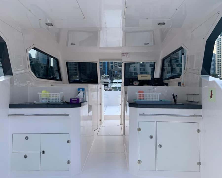 Dubai: Private Boat Cruise from Dubai Marina - Choosing between 2 and 8 hours