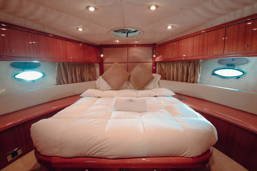 Dubai: Private Boat Cruise from Dubai Marina up to 12 people - Music, food, swimming, and the four-hour BBQ