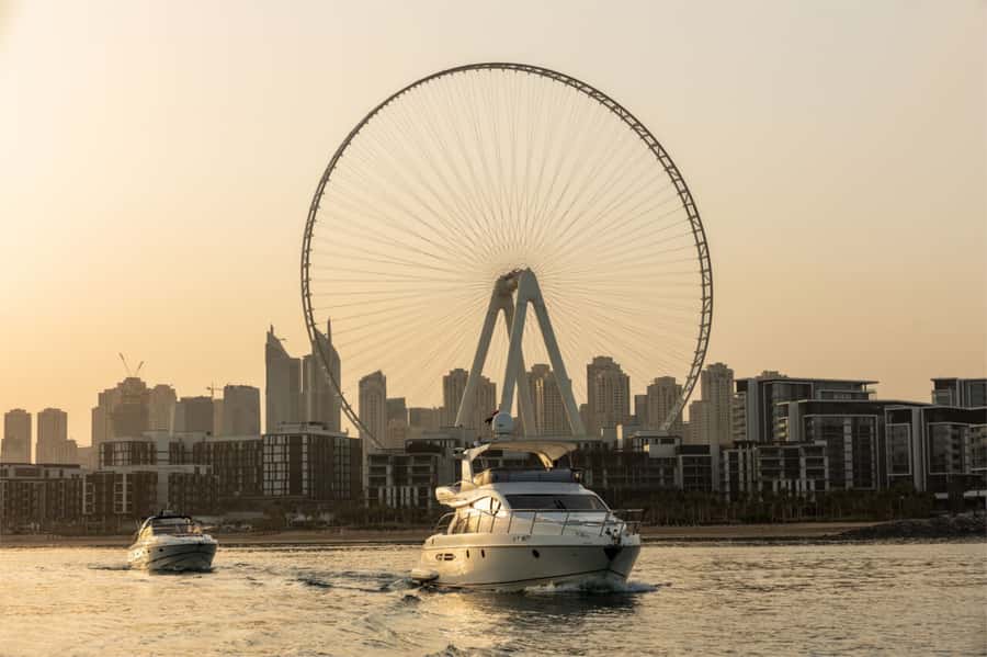 Dubai: Private Luxury Yacht Cruise for up to 20 People - Boarding at Dubai Marina Walk