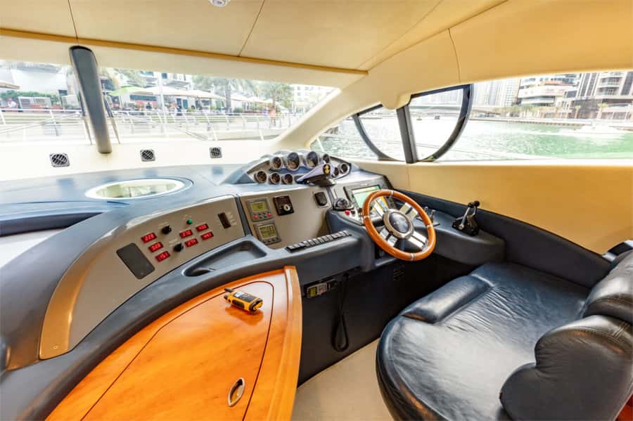 Dubai: Private Luxury Yacht Cruise for up to 20 People - Jumeirah Beach Residence and Ain Dubai