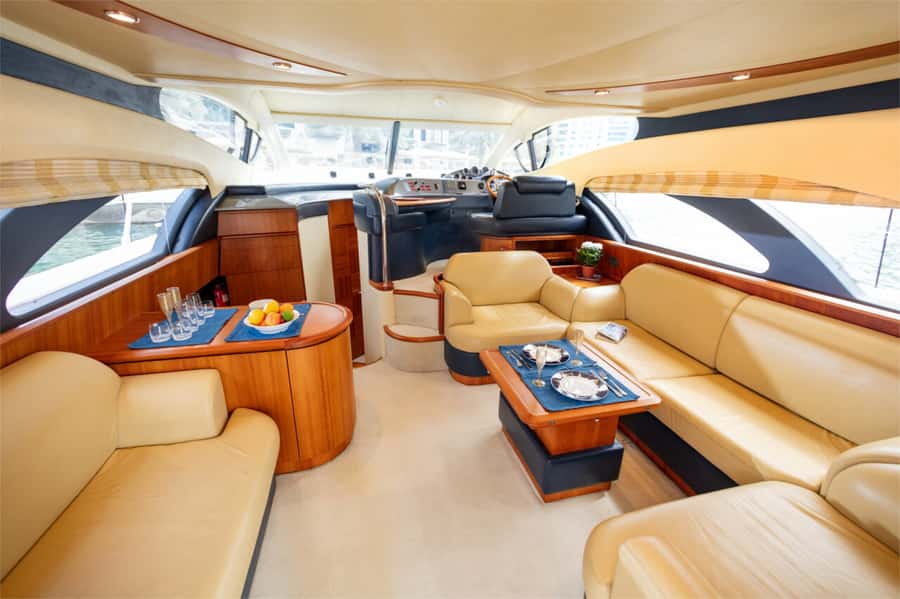 Dubai: Private Luxury Yacht Cruise for up to 20 People - Daytime, evening, or sunset planning