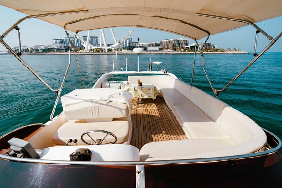 Dubai: Private Luxury Yacht Tour on a 50-Foot Yacht - Ain Dubai and the Return Along the Coast