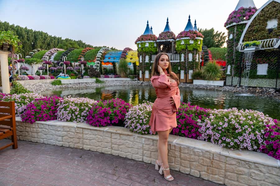 Dubai: Private Photoshoot with Hotel Pickup and Drop-off - Key points