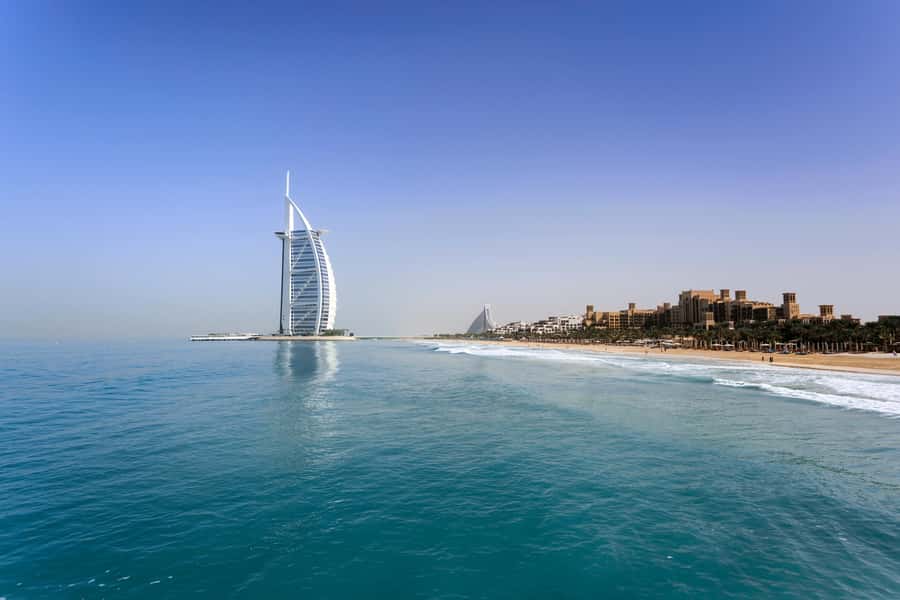 Dubai: Private Stopover City Tour with Burj Khalifa Ticket - Meeting your guide after landing at Dubai International Airport