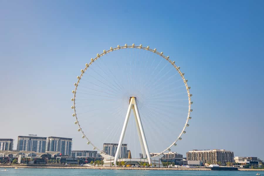 Dubai: Private VIP Luxury Yacht Tour with BBQ & Drinks - Atlantis and the far end of the cruise
