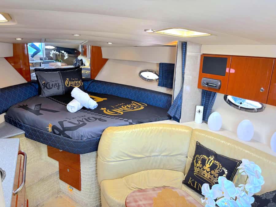 Dubai: Private Yacht Cruise for Unforgettable Memories - A few rules shape the experience