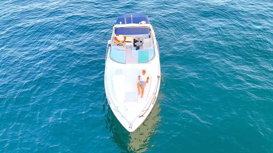 Dubai: Private Yacht Cruise for Unforgettable Memories - Meeting at Dubai Harbour, not Dubai Marina