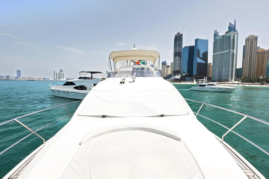 Dubai: Private Yacht Tour Experience with Soft Drinks - What this Dubai yacht trip is really like