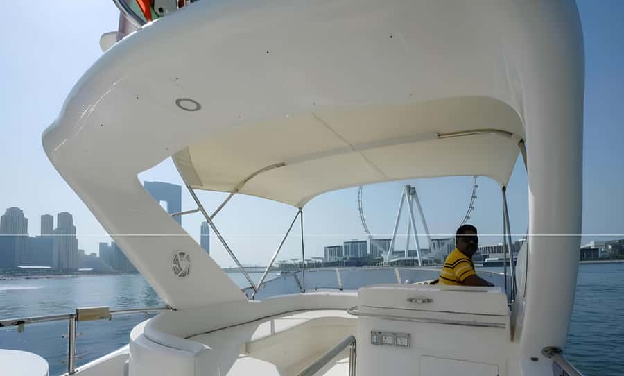 Dubai: Private Yacht Tour Experience with Soft Drinks - Food, drinks, music, and comfort