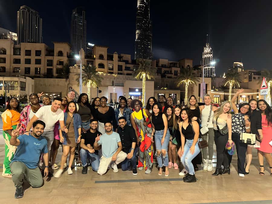 Dubai: Pub Crawl Nightlife Tour - Stop one: easing into the night