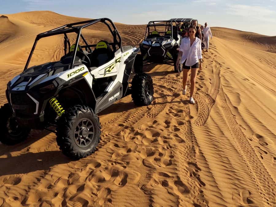 Dubai: Red Dune Desert, Dune Buggy Ride & BBQ Buffet Dinner - Sandboarding and the sunset photo stop