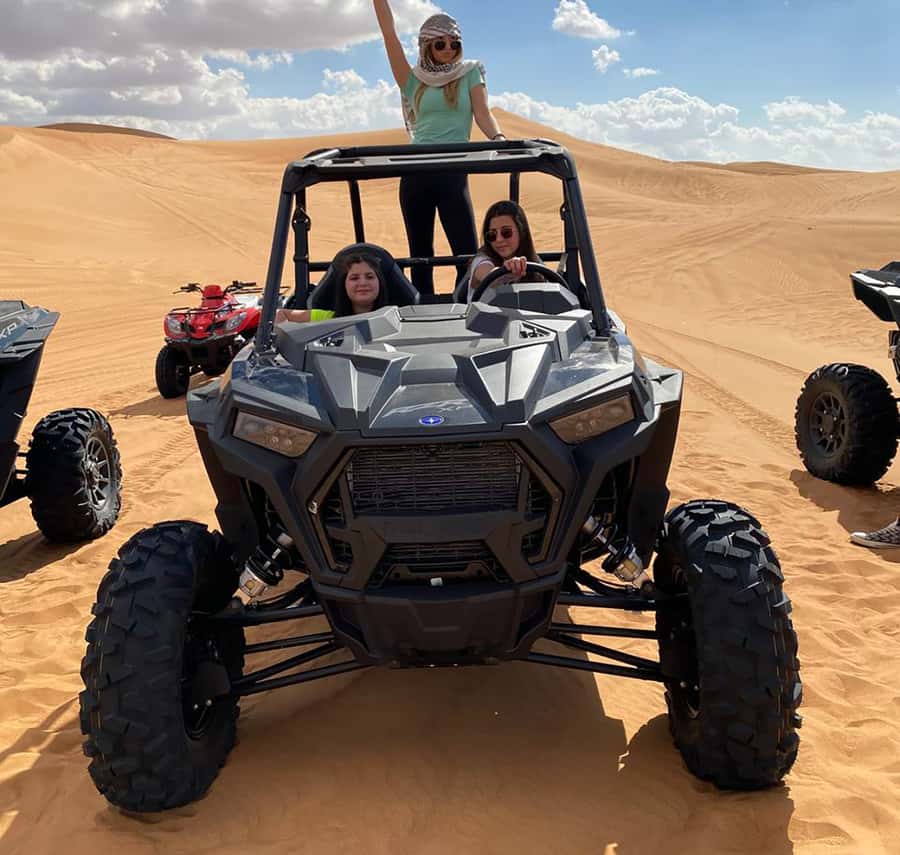 Dubai: Red Dune Desert, Dune Buggy Ride & BBQ Buffet Dinner - Who will enjoy this outing most