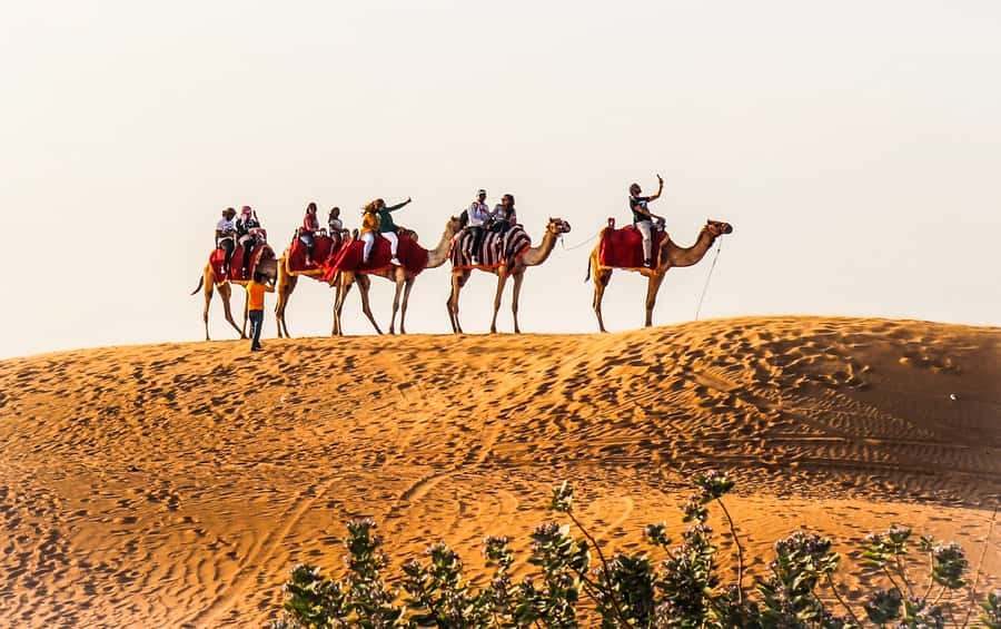 Dubai: Red Dune Safari, Quad Bike, Camel Ride, BBQ Dinner - The desert station gives you time to get ready