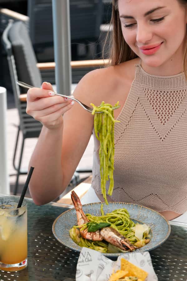 Dubai: Riva Beach Club Pool and Beach Day Pass - Food, service, and the small details that matter