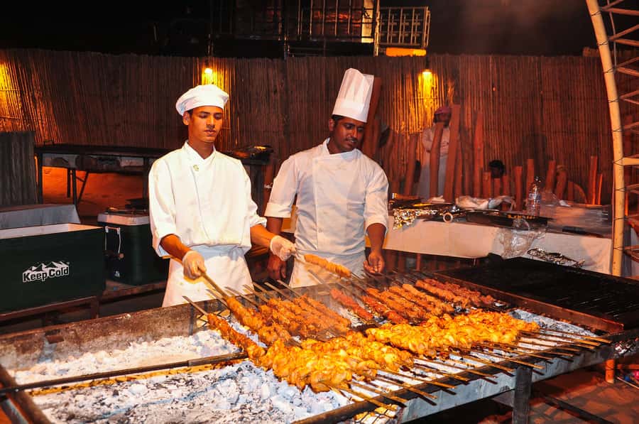 Dubai: Safari, Quad Bike, Camel Ride, and Buffet Dinner - A useful stop before the sand