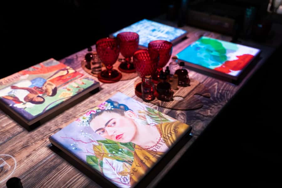 Dubai: Seven Paintings Immersive Dining Show Tickets - Your arrival at Sofitel Dubai Downtown