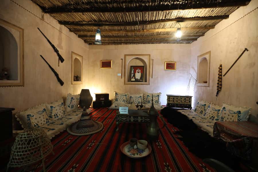 Dubai: Sheikh Zayed Mosque, Fujairah and Khorfakkan Tour - A focused visit to Fujairah Museum