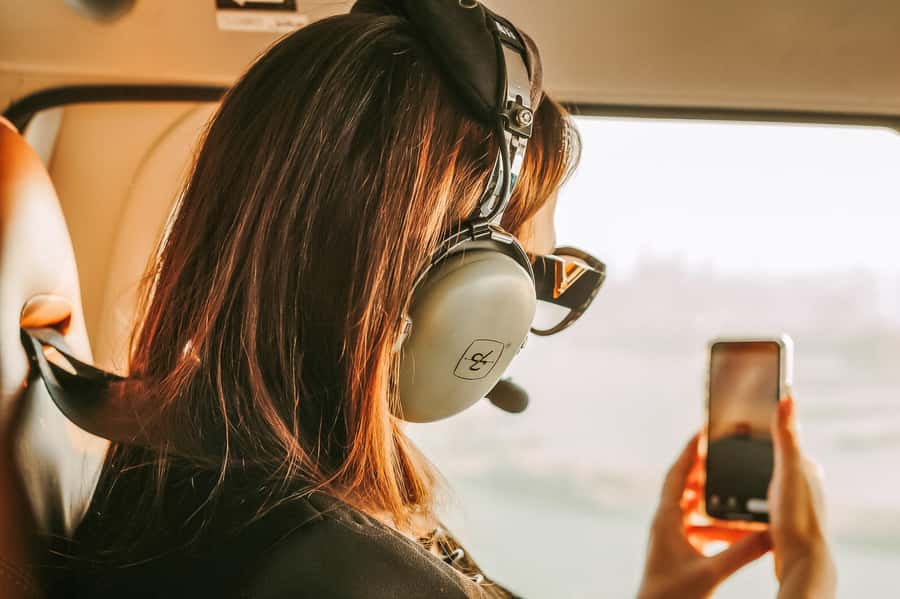 Dubai: Sightseeing Helicopter Ride from The Palm - The 12-minute flight: a fast look at Dubai