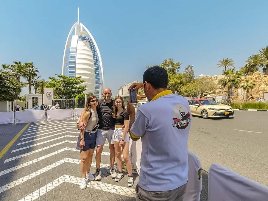 Dubai: Signature Old Town, Heritage Souks & Traditional Abra - What this Dubai tour is really designed to do