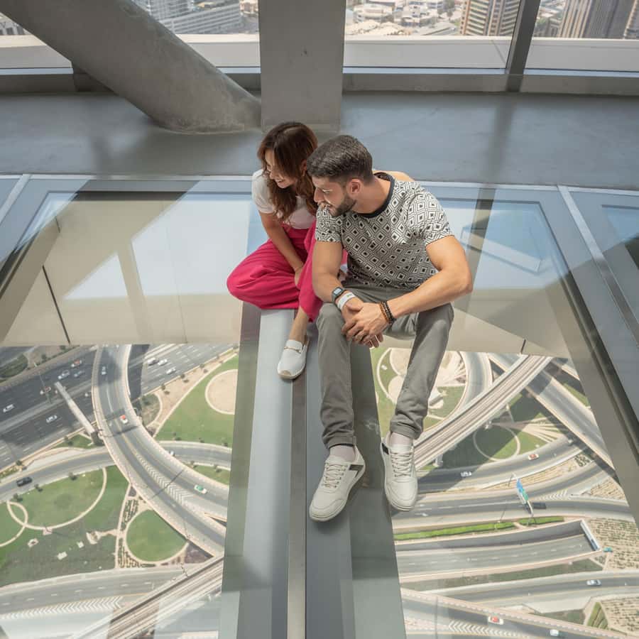 Dubai: Sky Views Observatory Ticket with Optional Extras - Reaching the observatory and getting your bearings
