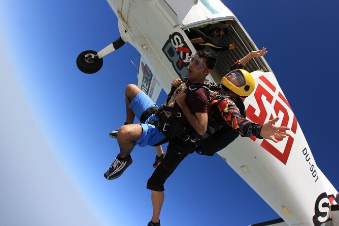 Dubai Skydive Tandem Over The Palm including Transfers - Freefall over Dubai’s coast