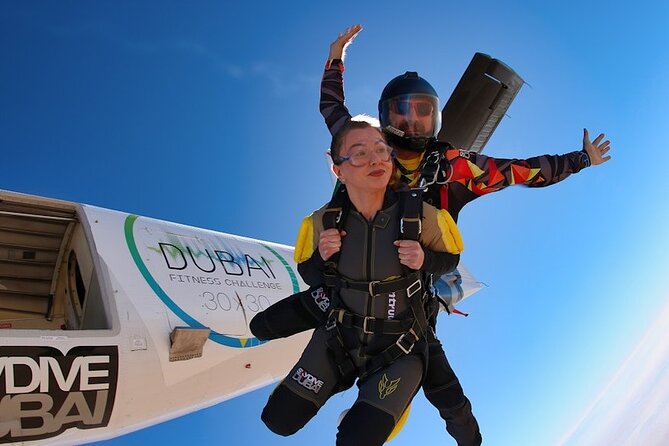 Dubai Skydive Tandem Over The Palm including Transfers - The 13,000 foot ascent