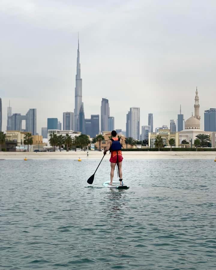 Dubai: Stand-Up Paddle Boarding with Burj Khalifa View - One hour on clear water near the skyline