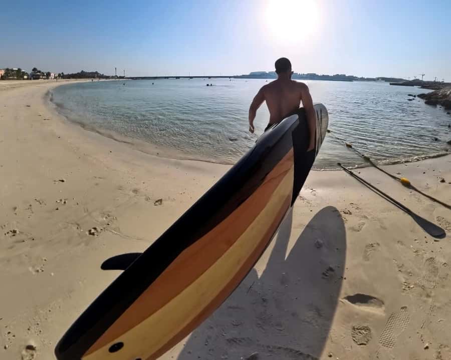 Dubai: Stand-Up Paddle Boarding with Burj Khalifa View - How the small group changes the experience