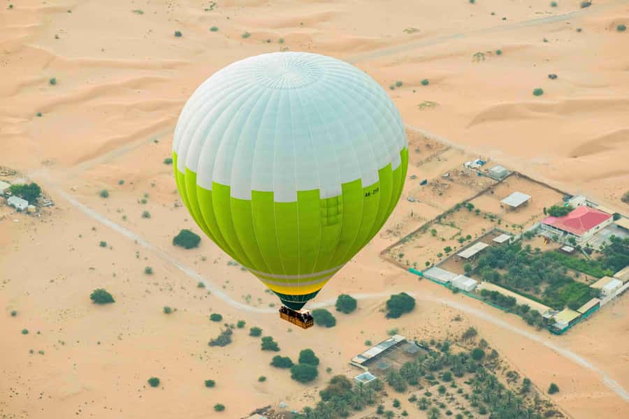 Dubai: Sunrise Hot Air Balloon Flight, Breakfast, Camel Ride - The early start is part of the experience