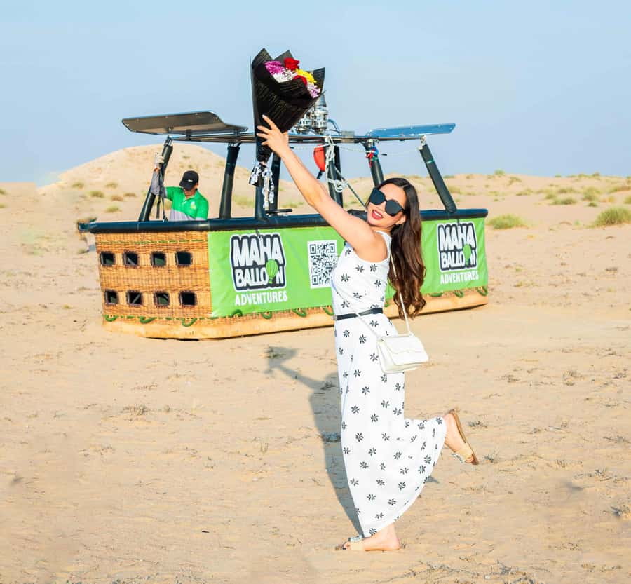 Dubai: Sunrise Hot Air Balloon Flight, Breakfast, Camel Ride - Is $269 a fair price?