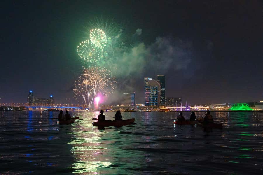 Dubai: Sunset/Night Dubai Creek Kayak Tour - What to bring, and what to leave behind