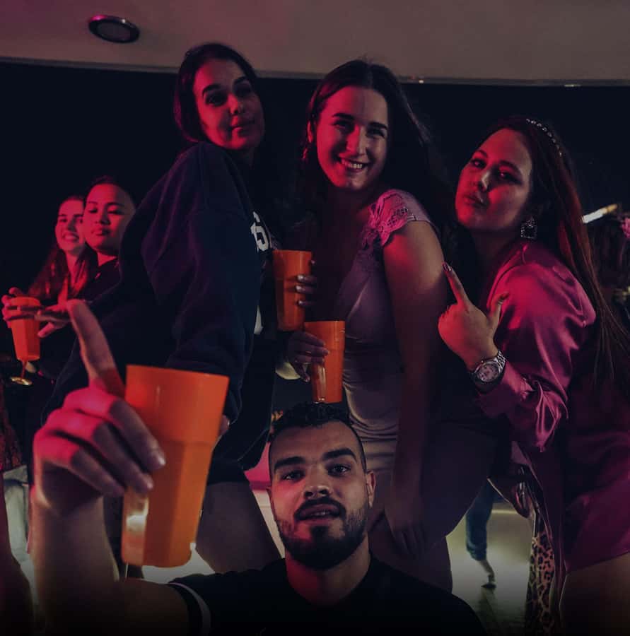 Dubai: Superyacht Experience with Party & Live DJ - Quick facts about the Dubai yacht party