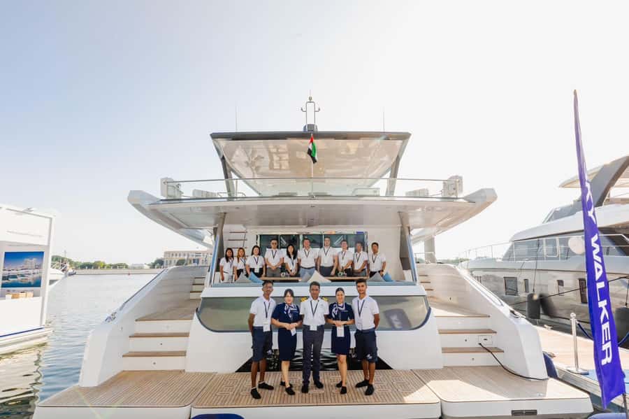 Dubai: The Luxury Yacht Tour with Live BBQ Option - What the $19 Dubai yacht cruise really gives you