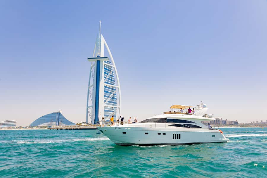 Dubai: The Luxury Yacht Tour with Live BBQ Option - Dubai Marina and JBR from the water