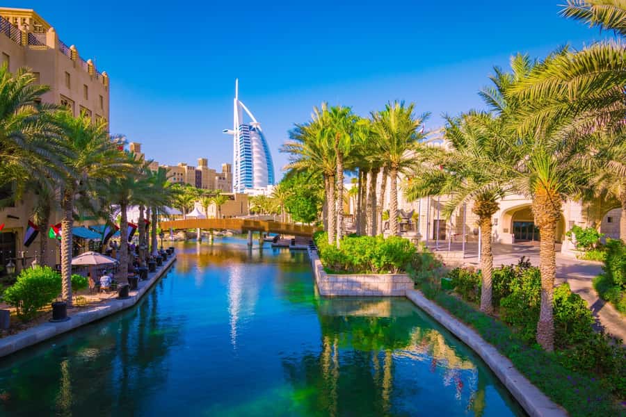 Dubai: Top City Attractions Photo Stop Tour - Jumeirah Mosque and the return toward Old Dubai