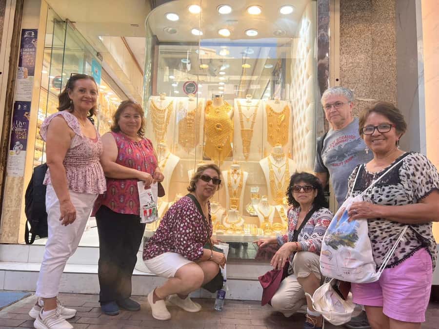 Dubai Tour: Haritage Walking Guide, Gold & Spice Souq, Creek - Spice Souk: scents, color, and useful shopping