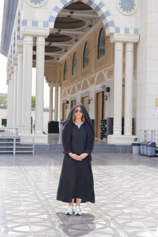 Dubai: VIP Private City Tour with Burj Khalifa Entry Tickets - Sheikh Zayed Road and Dubai’s modern face