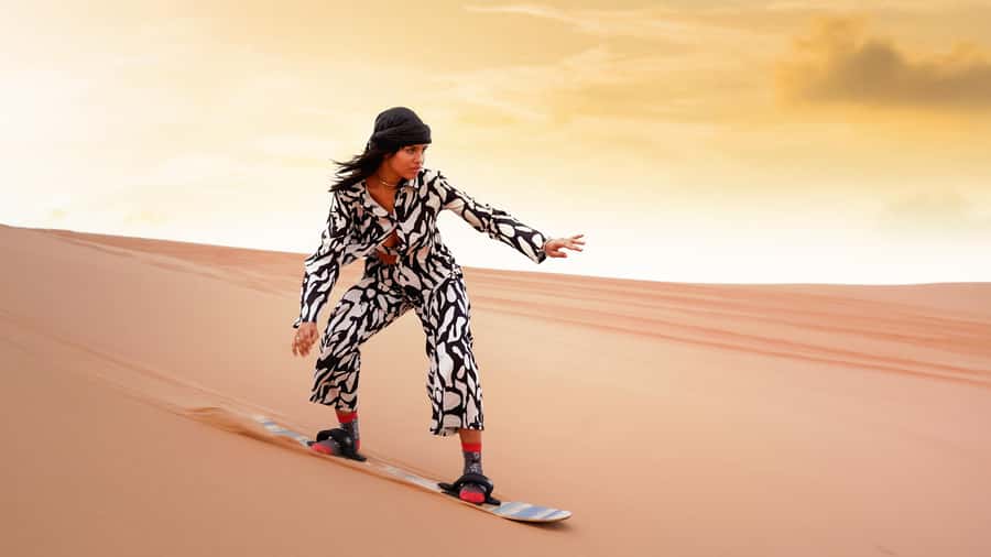 Dubai Waves & Dunes: Luxury Yacht Cruise w/ Red Dunes Safari - Lahbab’s red dunes and the photo stop