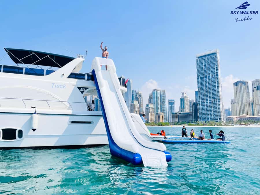 Dubai: Yacht Cruise with Swimming, Snorkeling and BBQ Lunch - A yacht day built around swimming, not just sightseeing