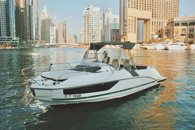 Dubai Yacht Sea escape Cruise, Swim, Tan & Sightsee! - Palm Jumeirah and Atlantis from the water