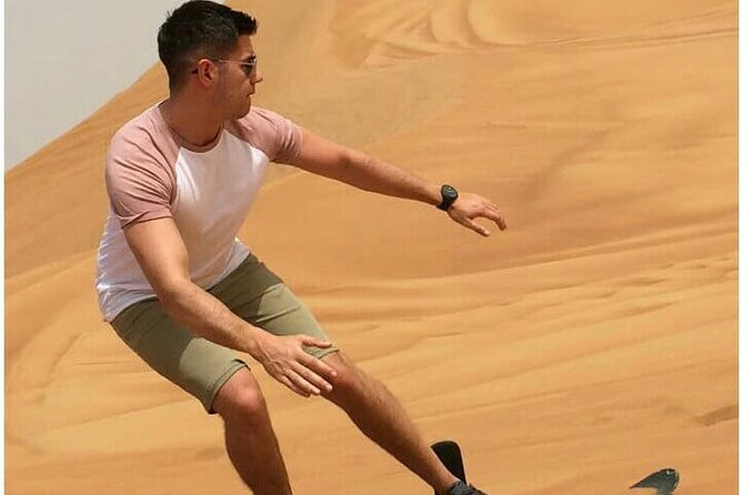 Dubia 4x4 Dune Bashing, Sandboarding, Camel Riding and Bbq Dinner - A busy afternoon in the Dubai desert